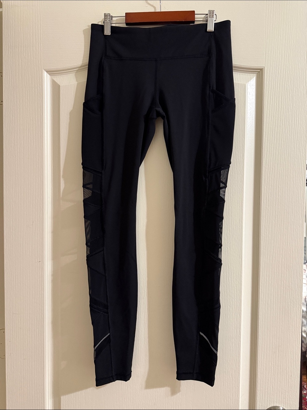 Lululemon Black Mesh-Panel Active Leggings